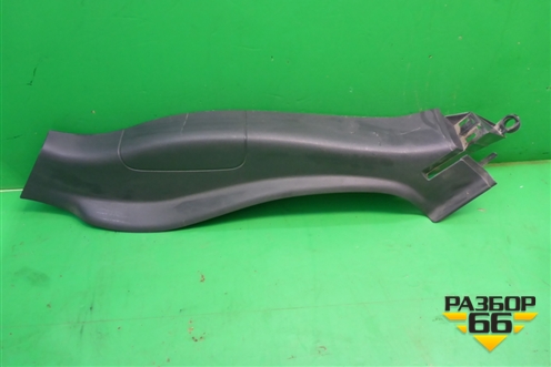 Обшивка стойки задняя нижняя левая (8200114428F) для Renault Megane 2 с 2002-2009г
