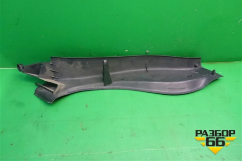 Обшивка стойки задняя нижняя левая (8200114428F) для Renault Megane 2 с 2002-2009г