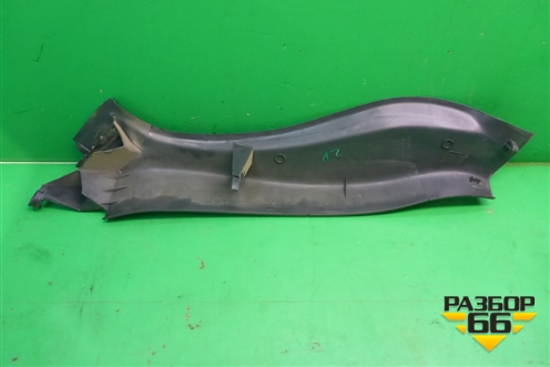 Обшивка стойки задняя нижняя правая (8200114429) для Renault Megane 2 с 2002-2009г