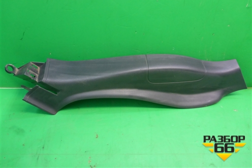 Обшивка стойки задняя нижняя правая (8200114429) для Renault Megane 2 с 2002-2009г