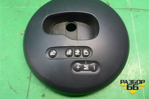 Накладка внутренняя на консоль (8200112157) для Renault Megane 2 с 2002-2009г