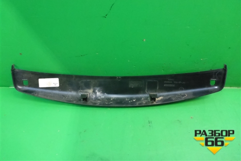 Накладка внутренняя (на стоп сигнал) (8200214965F) для Renault Megane 2 с 2002-2009г