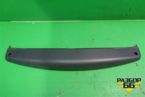 Накладка внутренняя (на стоп сигнал) (8200214965F) для Renault Megane 2 с 2002-2009г