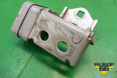 Петля двери задней правой нижняя для Renault Megane 2 с 2002-2009г