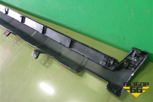 Накладка на порог наружная левая (71850SWTW020M1) для Honda CR-V(RE) с 2006-2012г