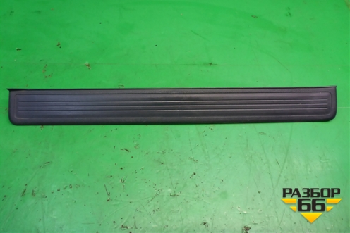 Накладка порога внутренняя переднего правого (в проём) (84202SWAAM1) для Honda CR-V(RE) с 2006-2012г