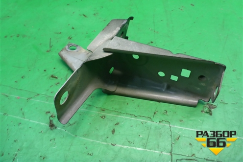 Кронштейн переднего бампера правый для Honda CR-V(RE) с 2006-2012г