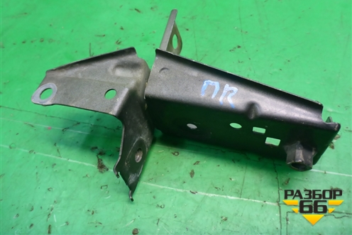 Кронштейн переднего бампера правый для Honda CR-V(RE) с 2006-2012г