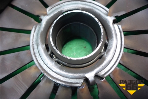 Корзина сцепления (2.3л F1AE0481R) (504108420) для Iveco Daily с 2006-2011г