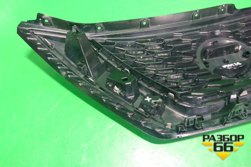 Решетка радиатора (после 2017г) (6932U100) для Nissan Qashqai (J11E) с 2013г