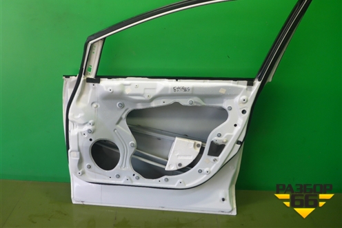 Дверь передняя правая для Mazda CX 7 с 2006-2012г