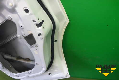 Дверь задняя правая для Mazda CX 7 с 2006-2012г
