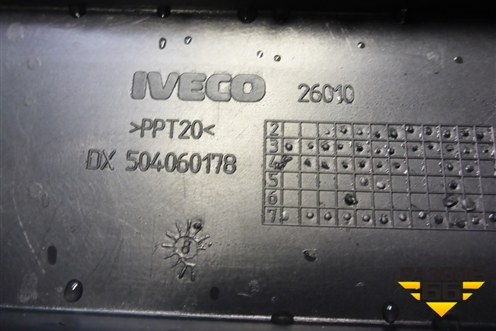 Полка правая (504060178) для Iveco Daily с 2006-2011г