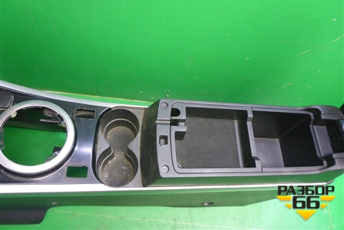 Подлокотник (EG2764341) для Mazda CX 7 с 2006-2012г