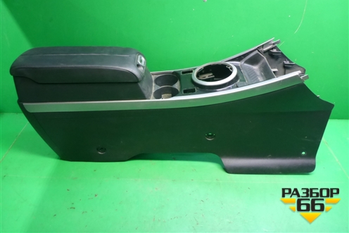 Подлокотник (EG2764341) для Mazda CX 7 с 2006-2012г
