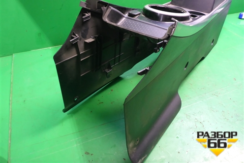Подлокотник (EG2764341) для Mazda CX 7 с 2006-2012г