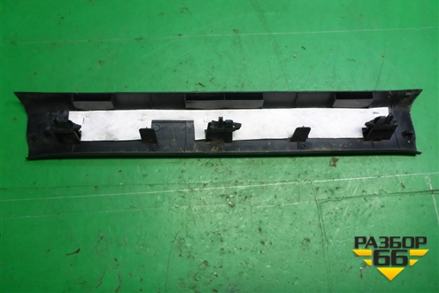 Накладка порога внутренняя переднего левого (EG2168720) для Mazda CX 7 с 2006-2012г