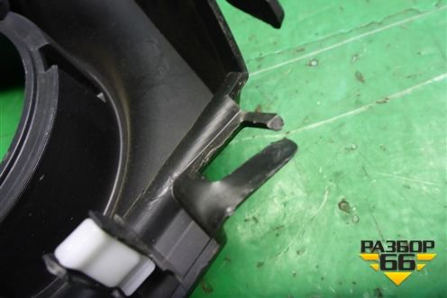 Накладка на торпедо (левая) (EH4460360) для Mazda CX 7 с 2006-2012г