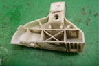 Кронштейн заднего бампера левый (под фонарь) (EG2150331) для Mazda CX 7 с 2006-2012г