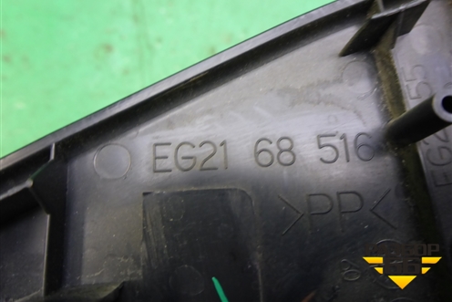 Накладка двери задней левой (уголок) (EG2168516) для Mazda CX 7 с 2006-2012г