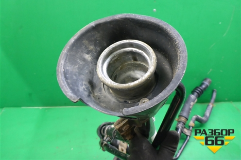Горловина топливного бака для Mazda CX 7 с 2006-2012г
