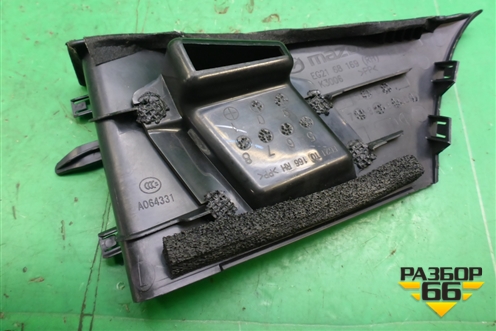 Накладка на торпедо (боковая верхняя правая) (EG2168169) для Mazda CX 7 с 2006-2012г