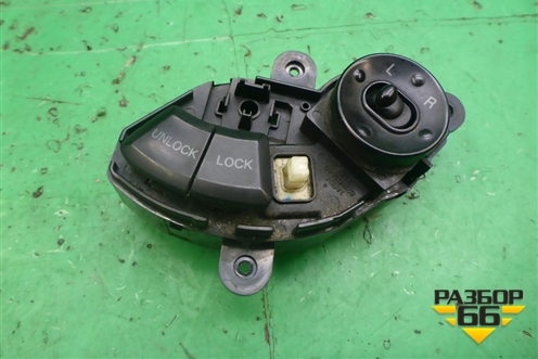 Переключатель регулировки зеркал (9353026000) для Hyundai Santa Fe с 2000-2012г (Classic)