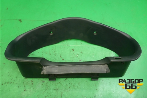 Накладка на щиток приборов (8483026010) для Hyundai Santa Fe с 2000-2012г (Classic)