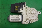 Моторчик стеклоподъёмника задний правый (5K0959704A) для Skoda Octavia (А5) с 2004-2013г