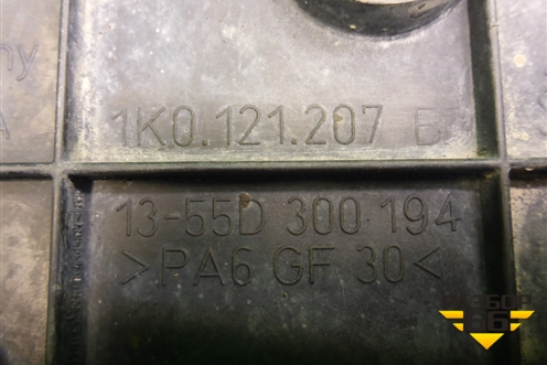 Диффузор вентилятора (1K0121207) для Skoda Octavia (А5) с 2004-2013г