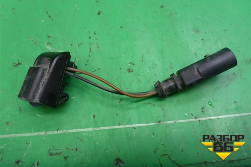 Форсунка омывателя лобового стекла (с подогревом) (1Z0955986) для Skoda Octavia (А5) с 2004-2013г