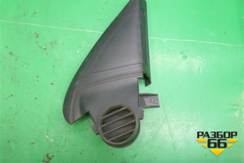Накладка двери передней правой уголок (1Z0837974) для Skoda Octavia (А5) с 2004-2013г