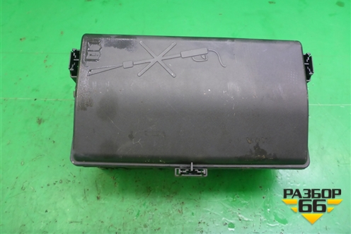 Блок предохранителей подкапотный (95963459) для Chevrolet Cruze c 2009-2015г