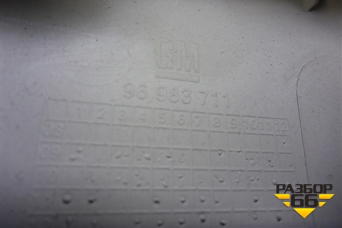 Обшивка стойки центральная верхняя левая (96983711) для Chevrolet Cruze c 2009-2015г