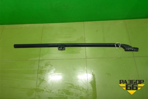 Рейлинг на крышу правый (MR533070) для Mitsubishi Pajero/Montero с 2007г