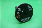 Выключатель пассажирской AIR BAG (13577258) для Chevrolet Cruze c 2009-2015г