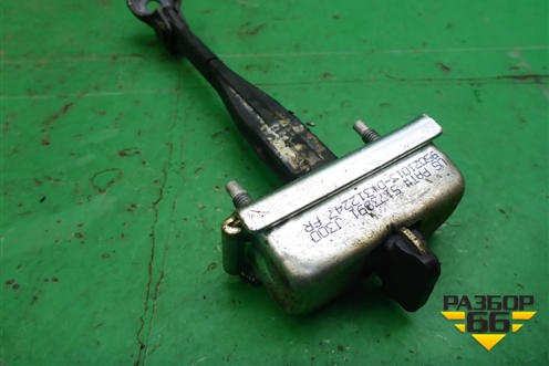 Ограничитель двери передней правой (95021013) для Chevrolet Cruze c 2009-2015г
