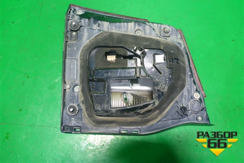 Фонарь задний внутренний правый (после 2015г) (8158160360) для Toyota Land Cruiser (200) с 2008г