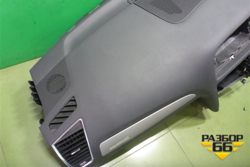 Торпедо с AIR BAG (правый руль) для Audi Q5 c 2008-2017г