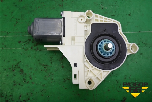 Моторчик стеклоподъёмника задний правый (ПРАВЫЙ РУЛЬ) (8K0959812A) для Audi Q5 c 2008-2017г