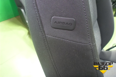 Сиденья комплект (правый руль, с AIR BAG и подогревом электро регулировка) для Audi Q5 c 2008-2017г