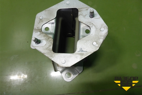 Кронштейн усилителя переднего бампера правый для Nissan Note (Е11) с 2005-2013г