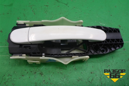 Ручка наружная двери задней правой (5N0839885H) для Skoda Rapid с 2013г