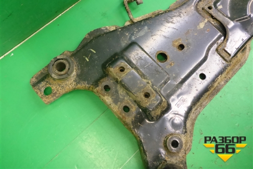 Подрамник передний МКПП для Mazda Mazda 3 (BK) с 2003-2009г 