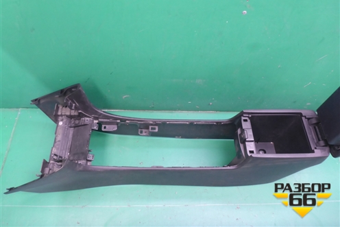 Подлокотник (BP4K64441) для Mazda Mazda 3 (BK) с 2003-2009г 