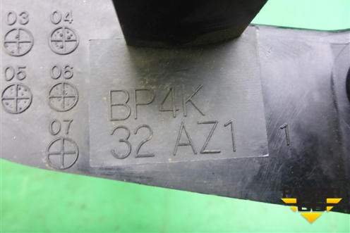 Пыльник рулевой колонки (нижний на пол) (BP4K32AZ1) для Mazda Mazda 3 (BK) с 2003-2009г 