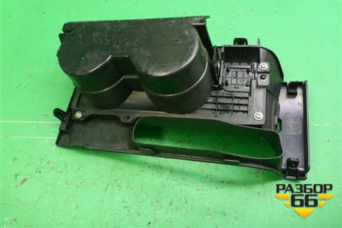 Подстаканник (BP4K64361) для Mazda Mazda 3 (BK) с 2003-2009г 