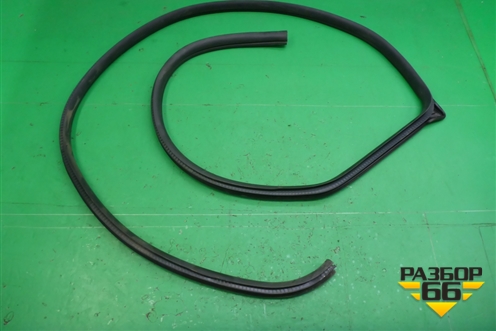 Уплотнитель двери передней правой для Mazda Mazda 3 (BK) с 2003-2009г 