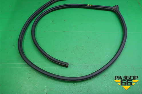 Уплотнитель двери передней правой для Mazda Mazda 3 (BK) с 2003-2009г 