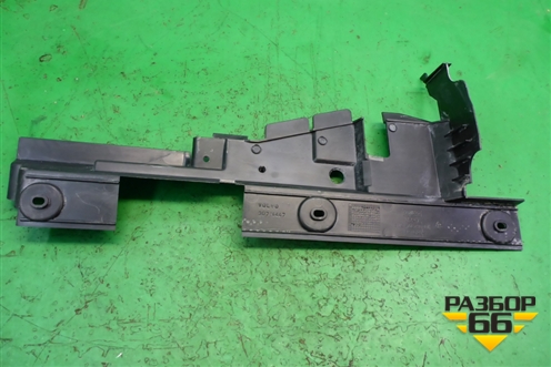 Дефлектор радиатора правый (3M5110B738BH) для Ford Focus 2 с 2008-2011г
